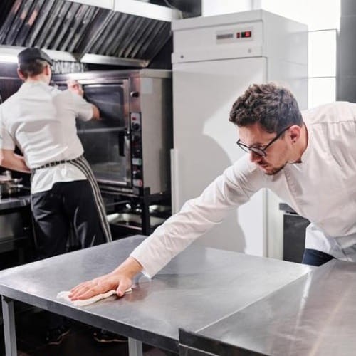 Płyn kwaśny do usuwania tłustych zabrudzeń i kamienia