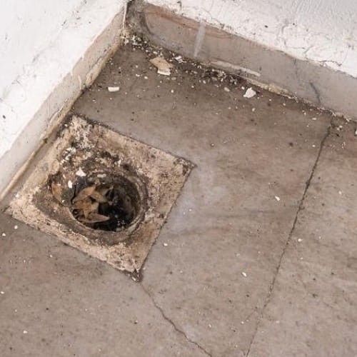 Środek do udrażniania rur i kratek ściekowych